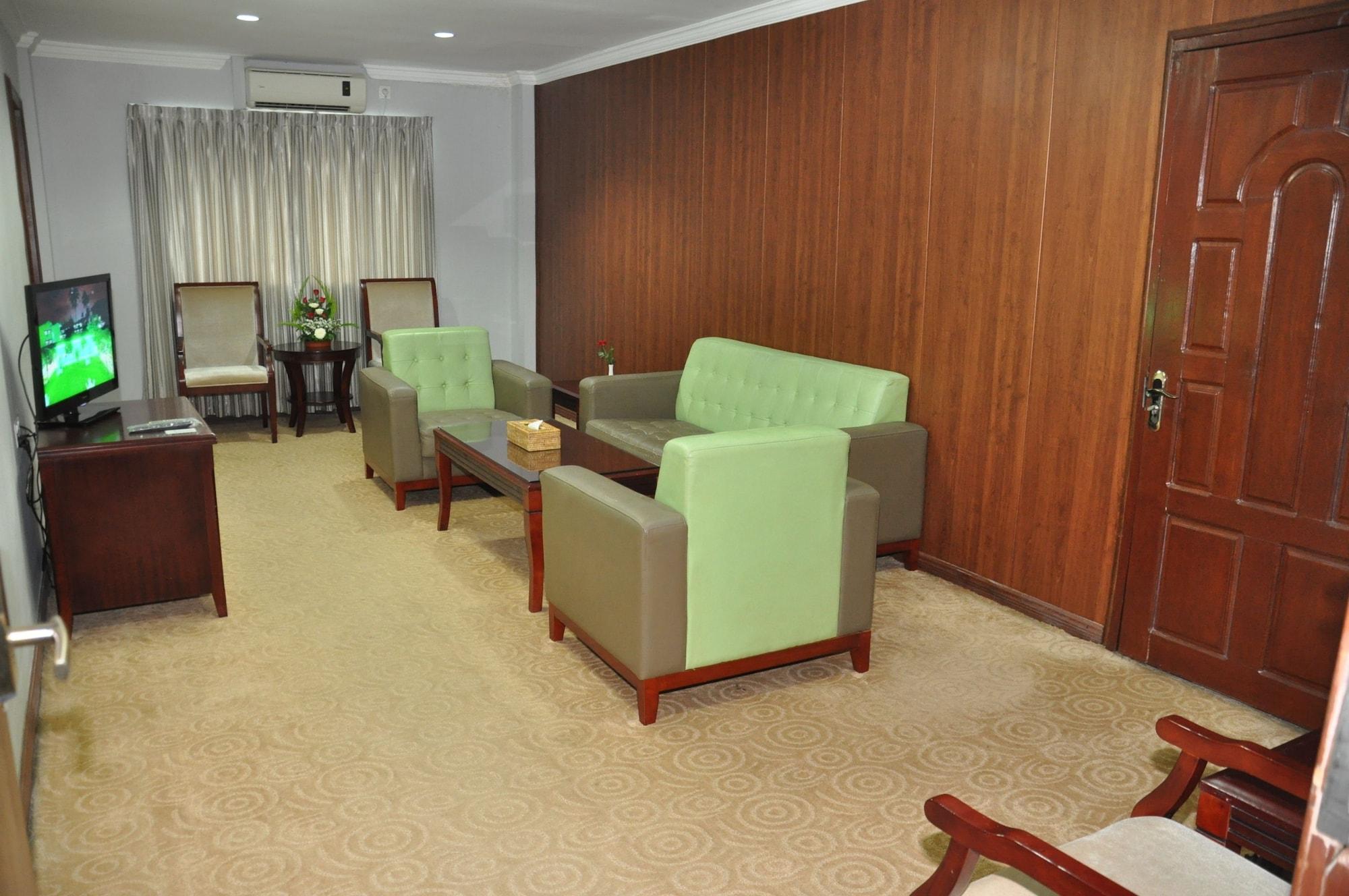 Green Leaf Hotel Yangon Exterior foto