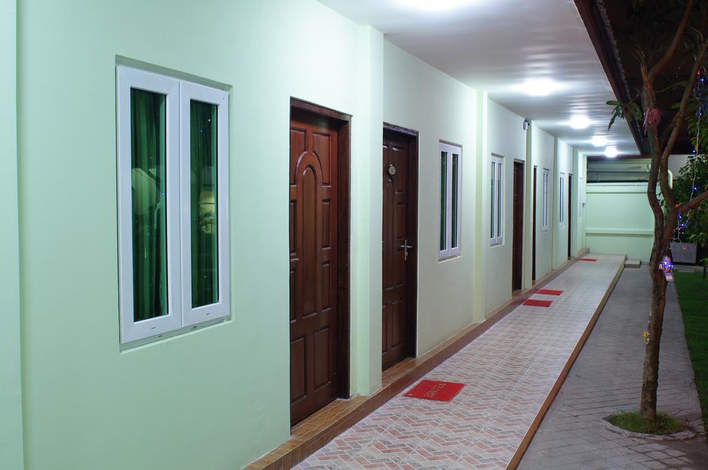 Green Leaf Hotel Yangon Exterior foto
