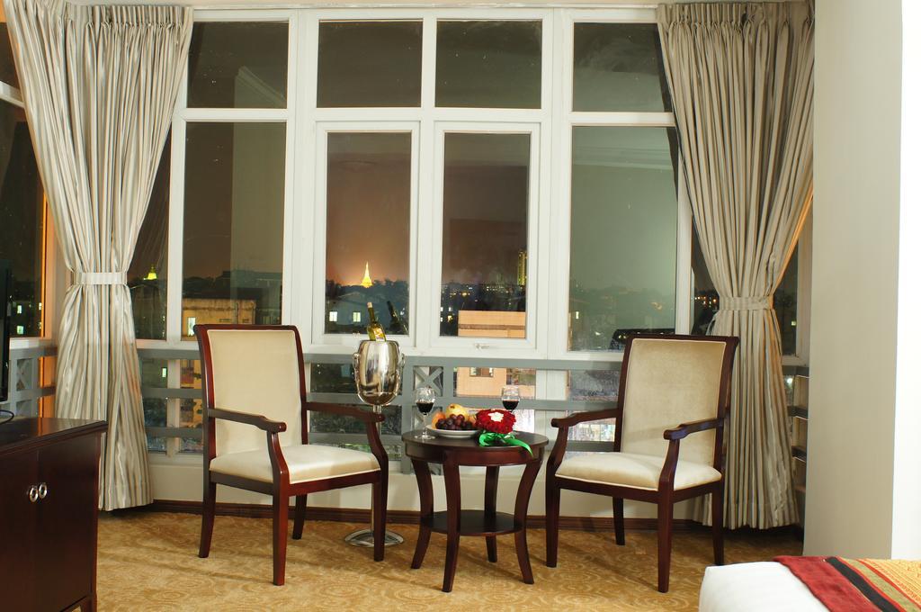 Green Leaf Hotel Yangon Exterior foto