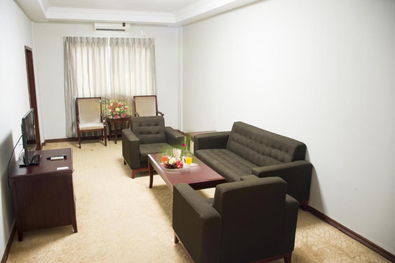 Green Leaf Hotel Yangon Exterior foto