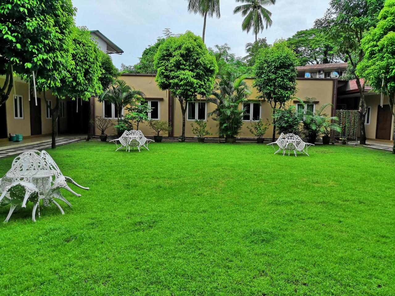Green Leaf Hotel Yangon Exterior foto