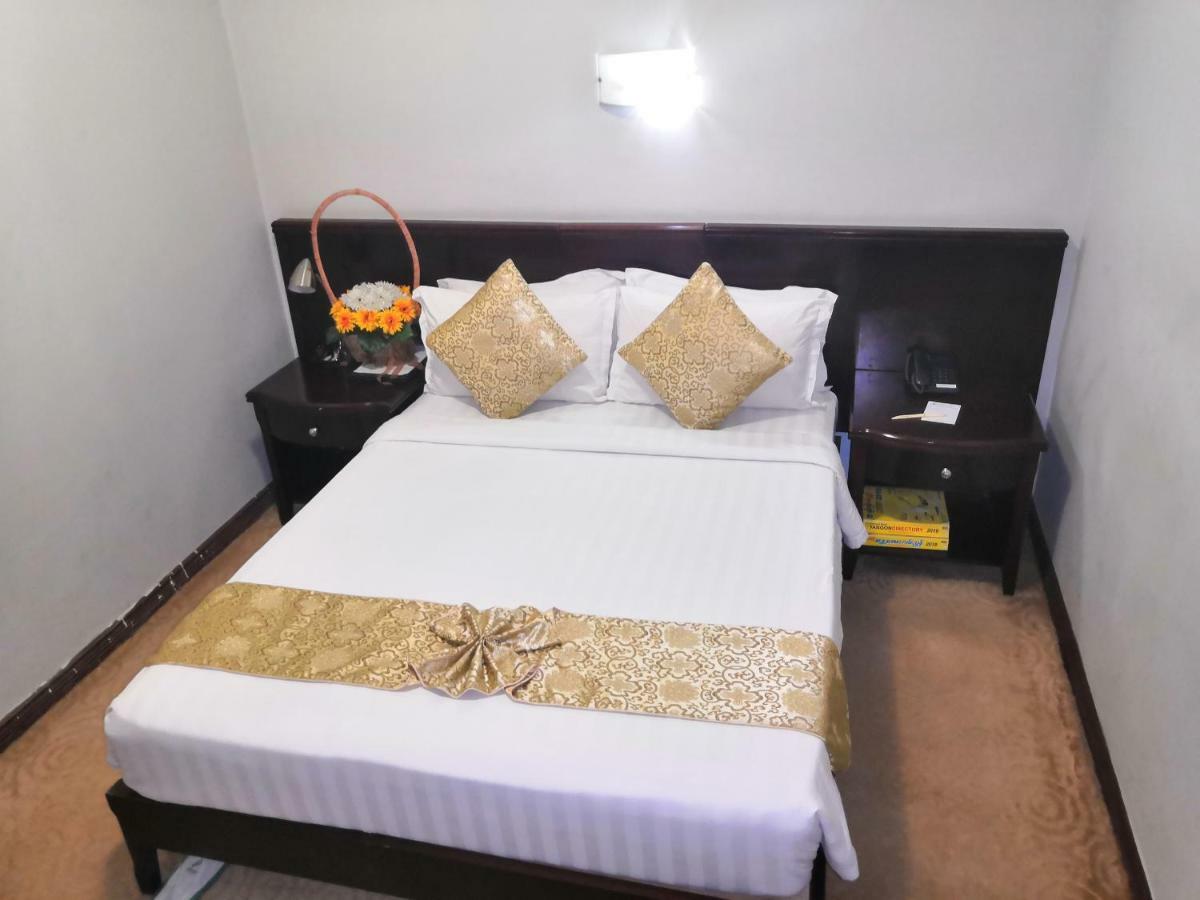 Green Leaf Hotel Yangon Exterior foto